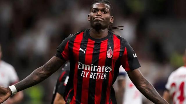 Galatasaray'dan Leao Bombası: Yıldız Futbolcu Türkiye'yi Yakından İnceliyor