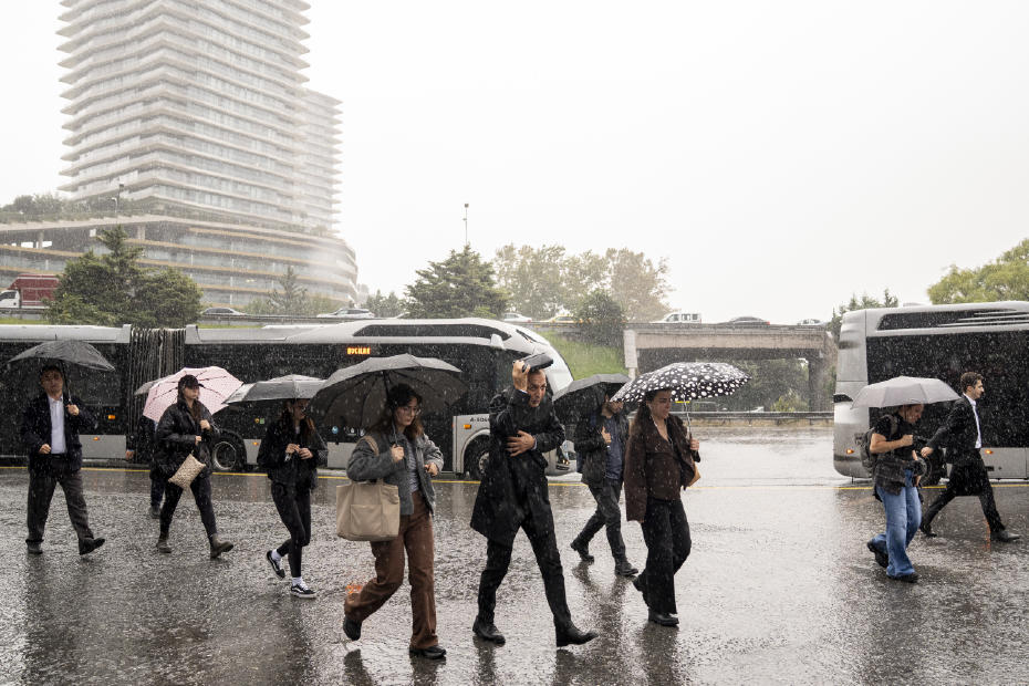 İstanbul ve Çevresi İçin Sarı Kodlu Uyarı: Kuvvetli Rüzgar ve Yoğun Yağışlar Geliyor