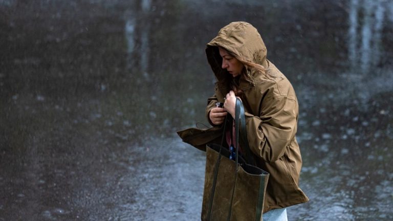 Sıcaklıklar orta ve doğu kesimlerde mevsim normallerinin altına düşecek.