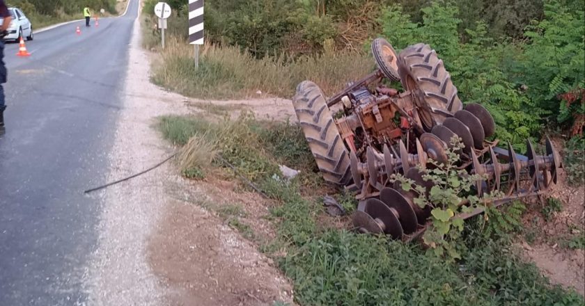 Bilecik’te iki traktörün çarpışması sonucu meydana gelen kazada 1 kişi hayatını kaybetti.