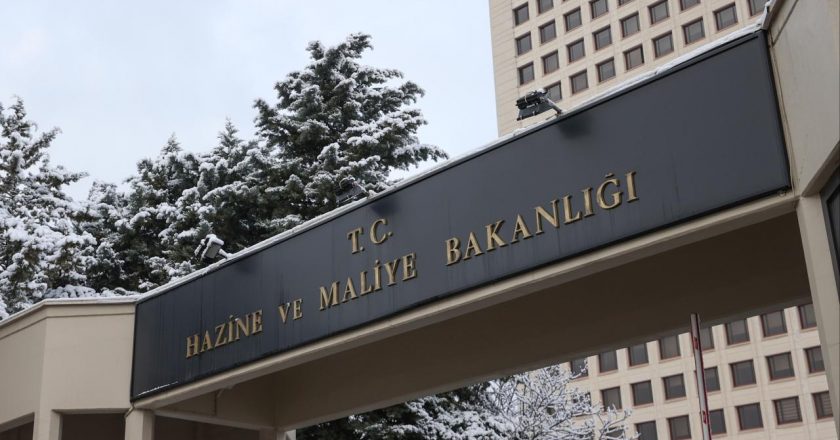 Hazine ve Maliye Bakanlığı yapay zekayla oluşturulan sahte içeriklere karşı uyardı