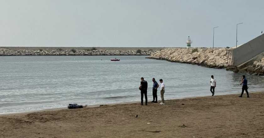 Mersin’de bir kişi denizde boğuldu