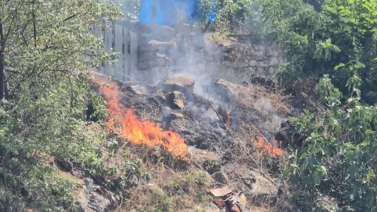 Karabük çayırındaki yangın söndürüldü