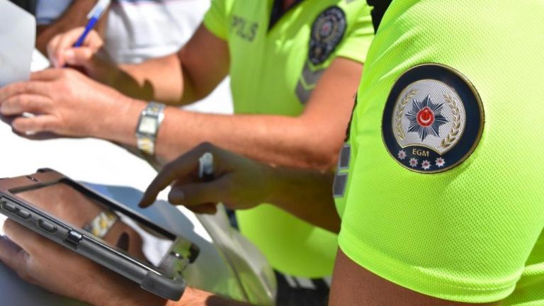 Bilecik’te trafik kontrollerinde 78 sürücüye idari para cezası uygulandı