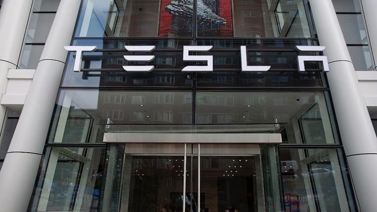 Tesla’nın karı ikinci çeyrekte yüzde 45 düştü