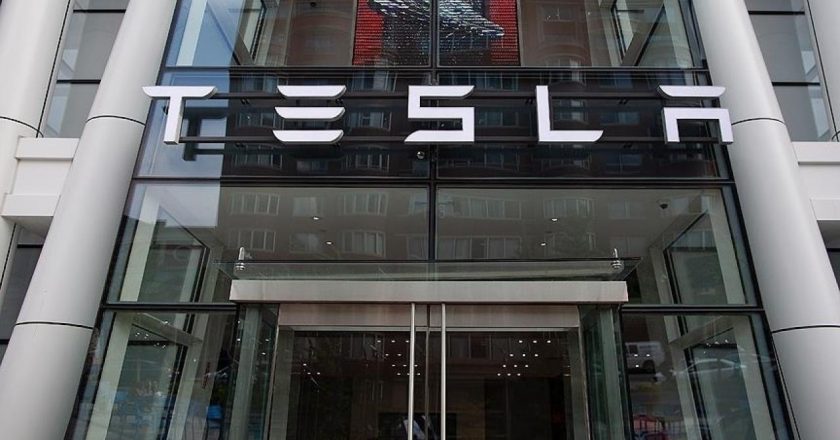 Tesla’nın karı ikinci çeyrekte yüzde 45 düştü