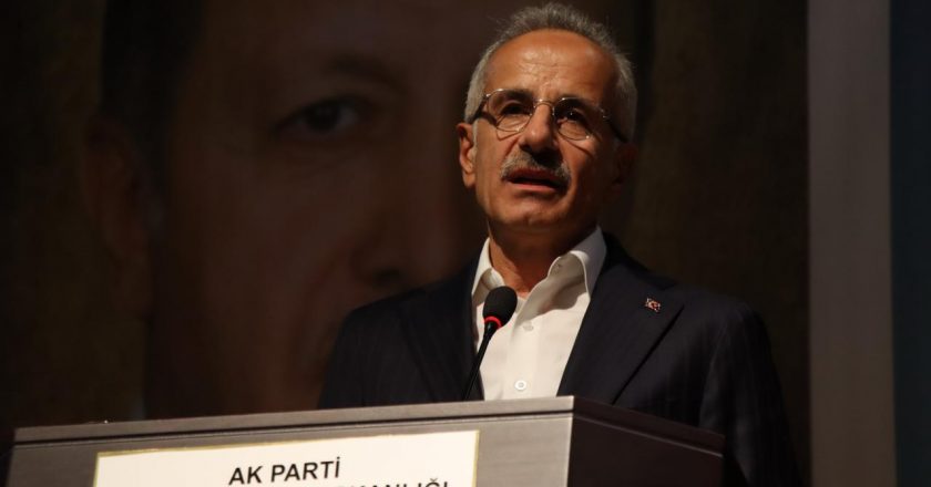 “Ulaşım ve iletişim altyapısına 276 milyar dolar yatırım yaptık”