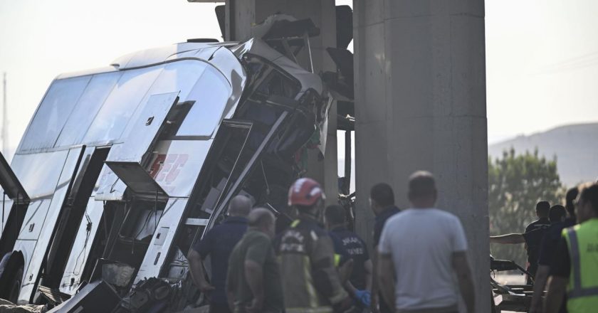 Polatlı’da 9 kişinin hayatını kaybettiği otobüs kazasına ilişkin ön rapor tamamlandı.