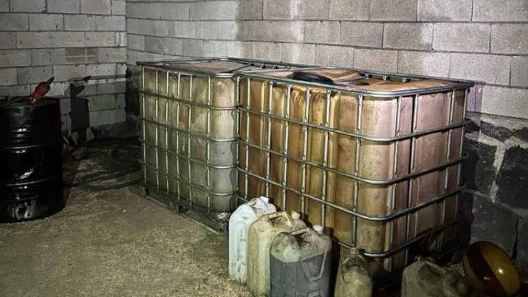 Ağrı’da gümrükte 4 bin 190 litre akaryakıt ve çeşitli ürünler ele geçirildi