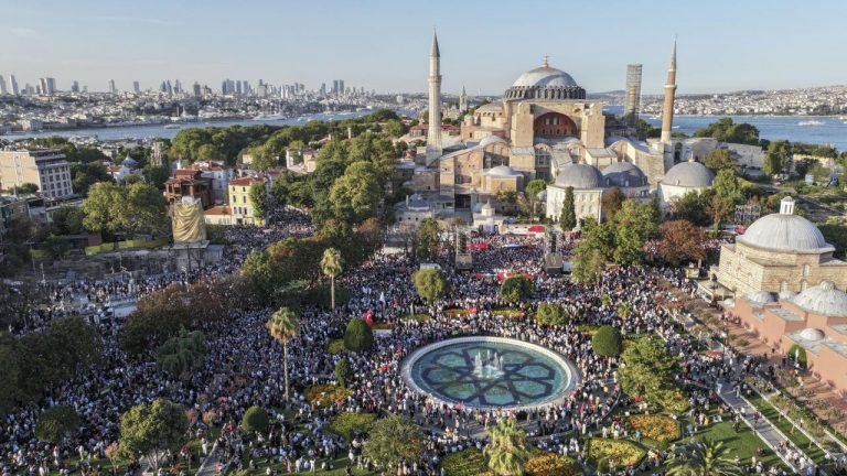 Ayasofya’dan dünyaya barış mesajı – Son Dakika Haberi