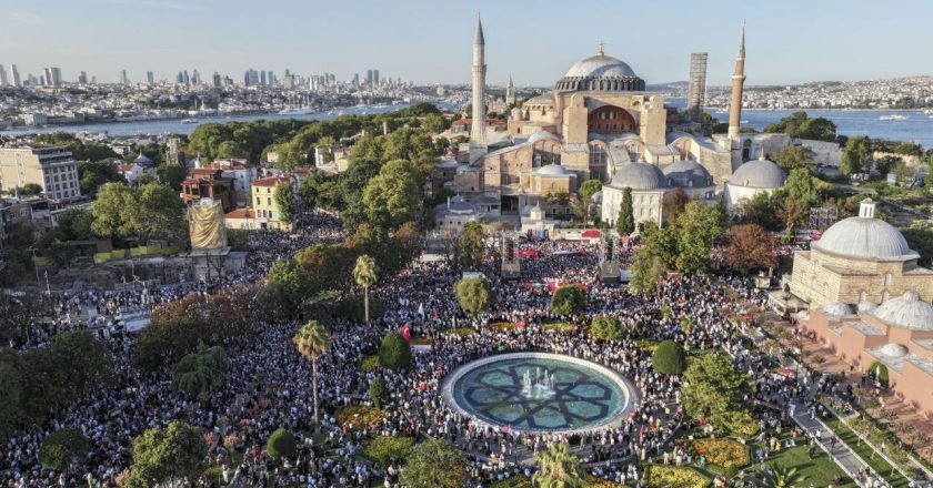 Ayasofya’dan dünyaya barış mesajı – Son Dakika Haberi