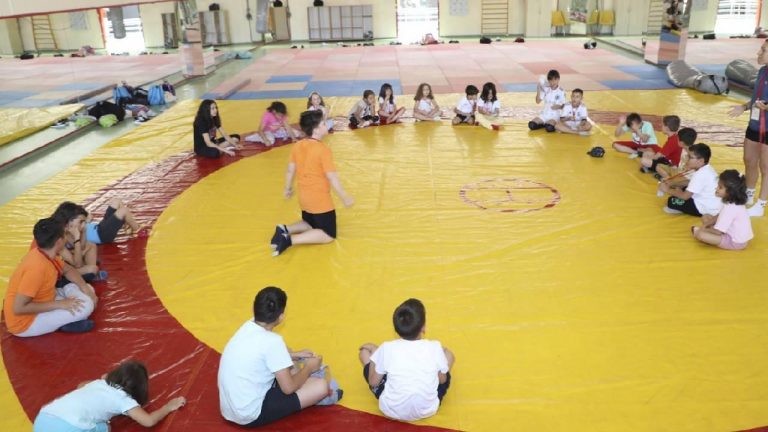 Isparta Çocuk Üniversitesi’nde öğrenciler geleceğe hazırlanıyor