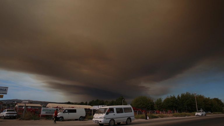 Bolu’daki orman yangınından çıkan dumanlar Eskişehir’e ulaştı