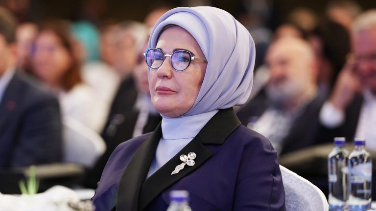 Emine Erdoğan, Şule Yüksel Şenler’i ölümünün 5’inci yılında andı