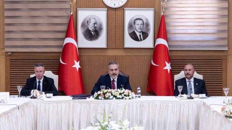 Bakan Fidan, Arap Birliği ülkelerinin büyükelçileriyle görüştü