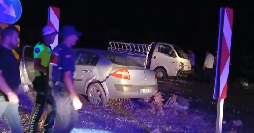 Konya’da otomobil ile kamyonet çarpıştı: 1 ölü, 7 yaralı