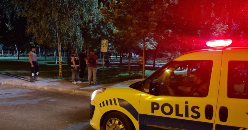 Polis ekipleri Kırşehir parklarında inceleme yaptı