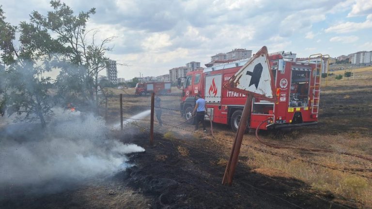 Sivas’ta yaylada çıkan yangın söndürüldü
