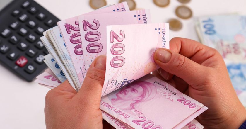 Alt emekli maaşı farkının ödemesi 7 Ağustos’ta yapılacak