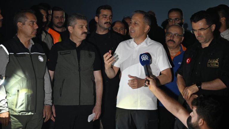 “4 bin 159 vatandaşımızı güvenli yerlere tahliye ettik”