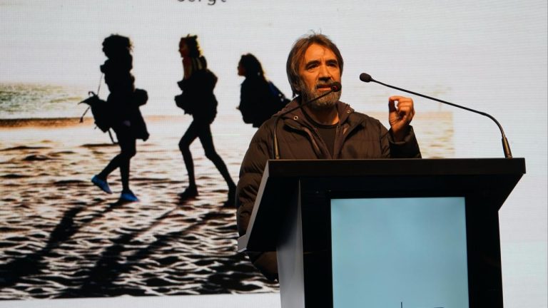 Oscar’a Türkiye’den katılan film ise Zeki Demirkubuz’un “Hayat” filmi oldu.