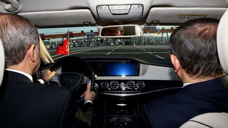 Gelecek Partisi'nden kaynaklar: Erdoğan görevi verirse Davutoğlu Suriye için gerekli çabayı gösterecek