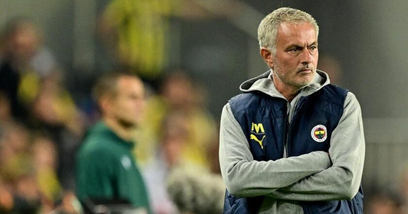 Son dakika spor haberleri | Jose Mourinho: 11 puana ihtiyacımız var! Mourinho'nun açıklaması