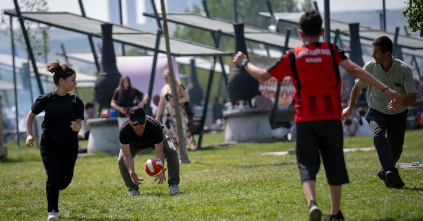 Ankara halkı partinin ilk gününde sahil bölgelerini tercih etti