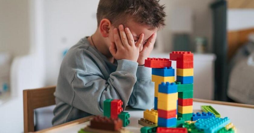 Işık otizmin belirtileri nelerdir? Işığın otizmini nasıl anlarım, tedavi yöntemleri nelerdir?