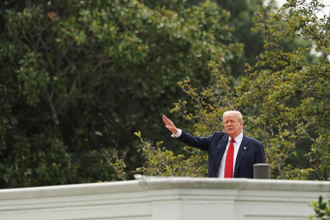 Donald Trump Beyaz Saray'ın çatısında! Bu soruya 