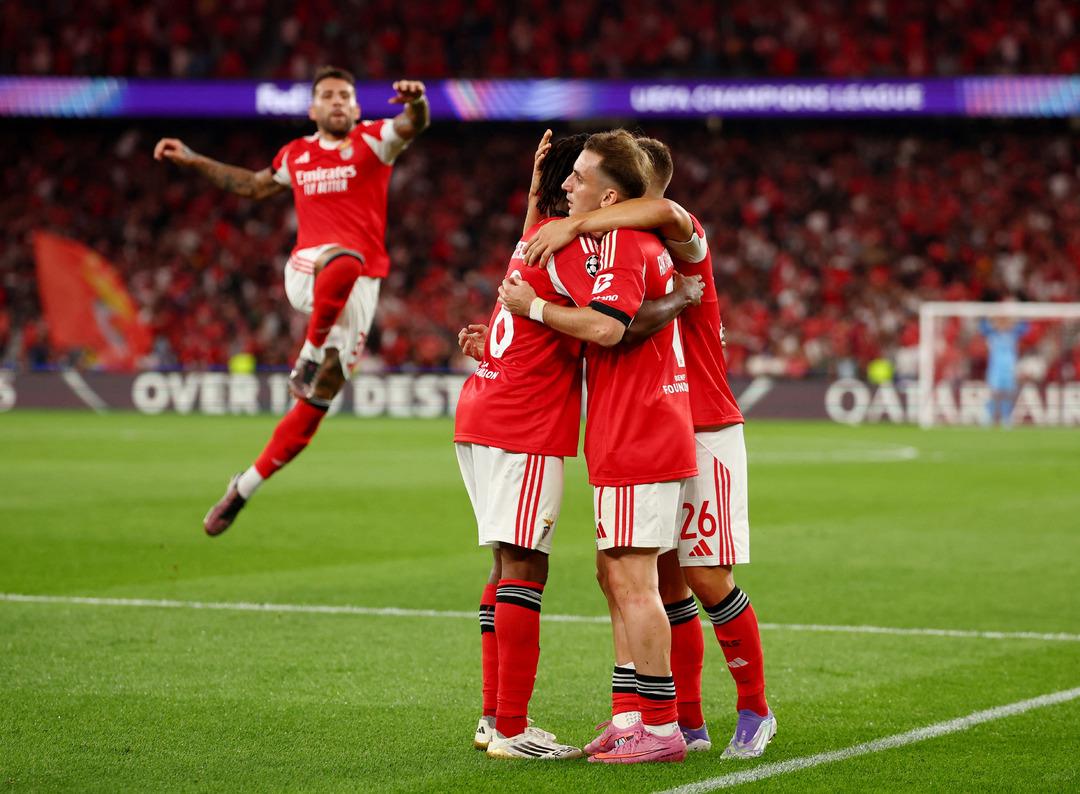 Fenerbahce, Benfica veya Şampiyonlar Ligi'ne veda ederek elendi ... 2