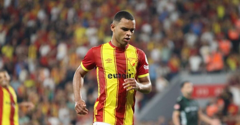 Göreve’de Juan daha kısa 200 gün boyunca sessiz