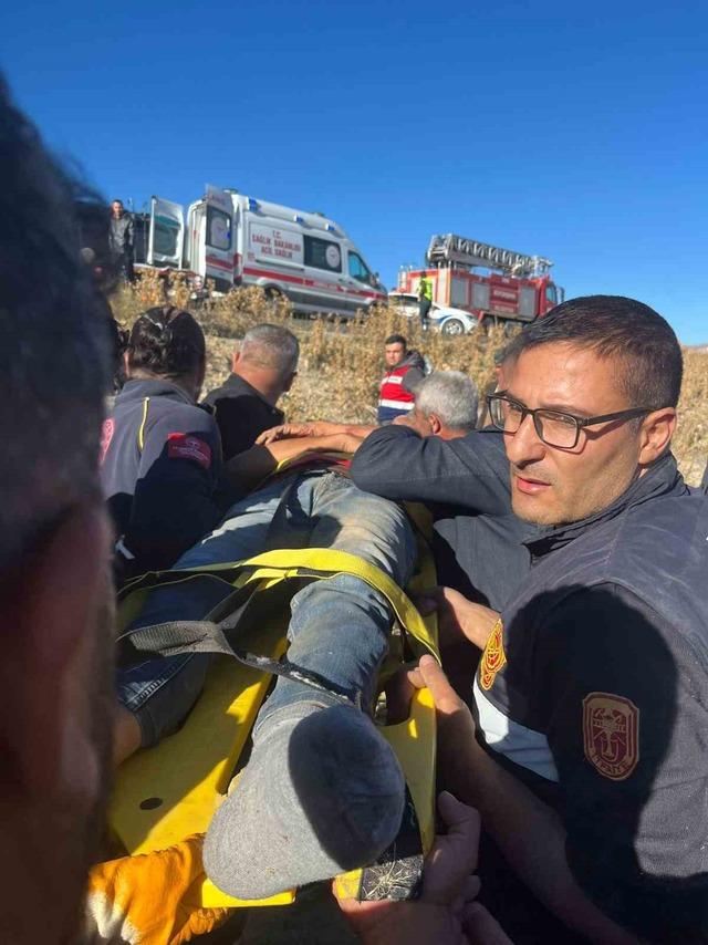 Van'da trafik kazası: 1 yaralı, 3