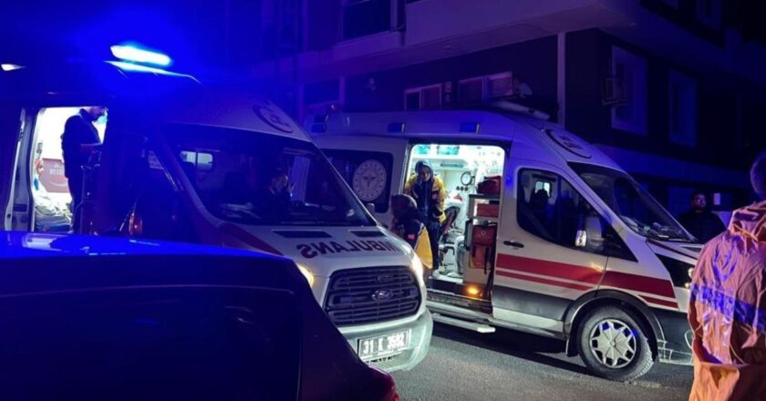 Tünelde çıkan yangında 2 kişi hayatını kaybederken, 14 kişi de hastanede tedavi altına alındı.