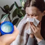 Gripte Vicks ile rahatlama yöntemi: Yara bandı kullanın!