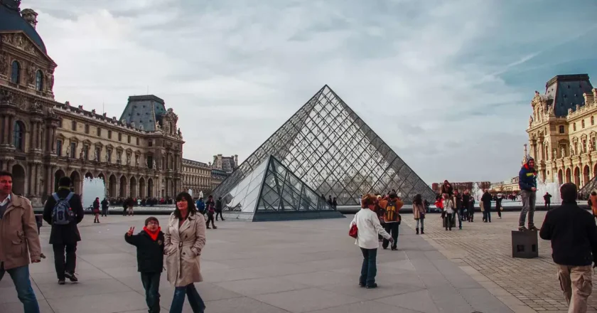 Soygunun ardından müze grev yüzünden ziyarete kapandı